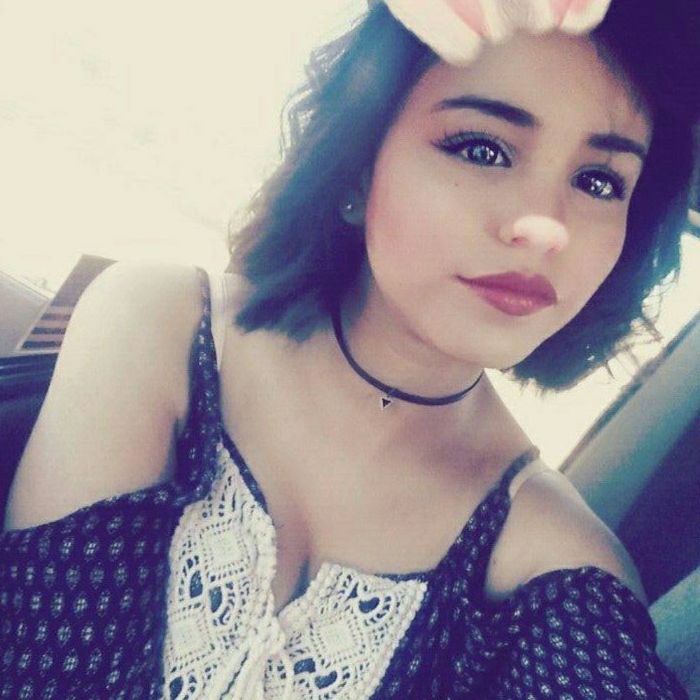 Meet your Posher, Alexandra